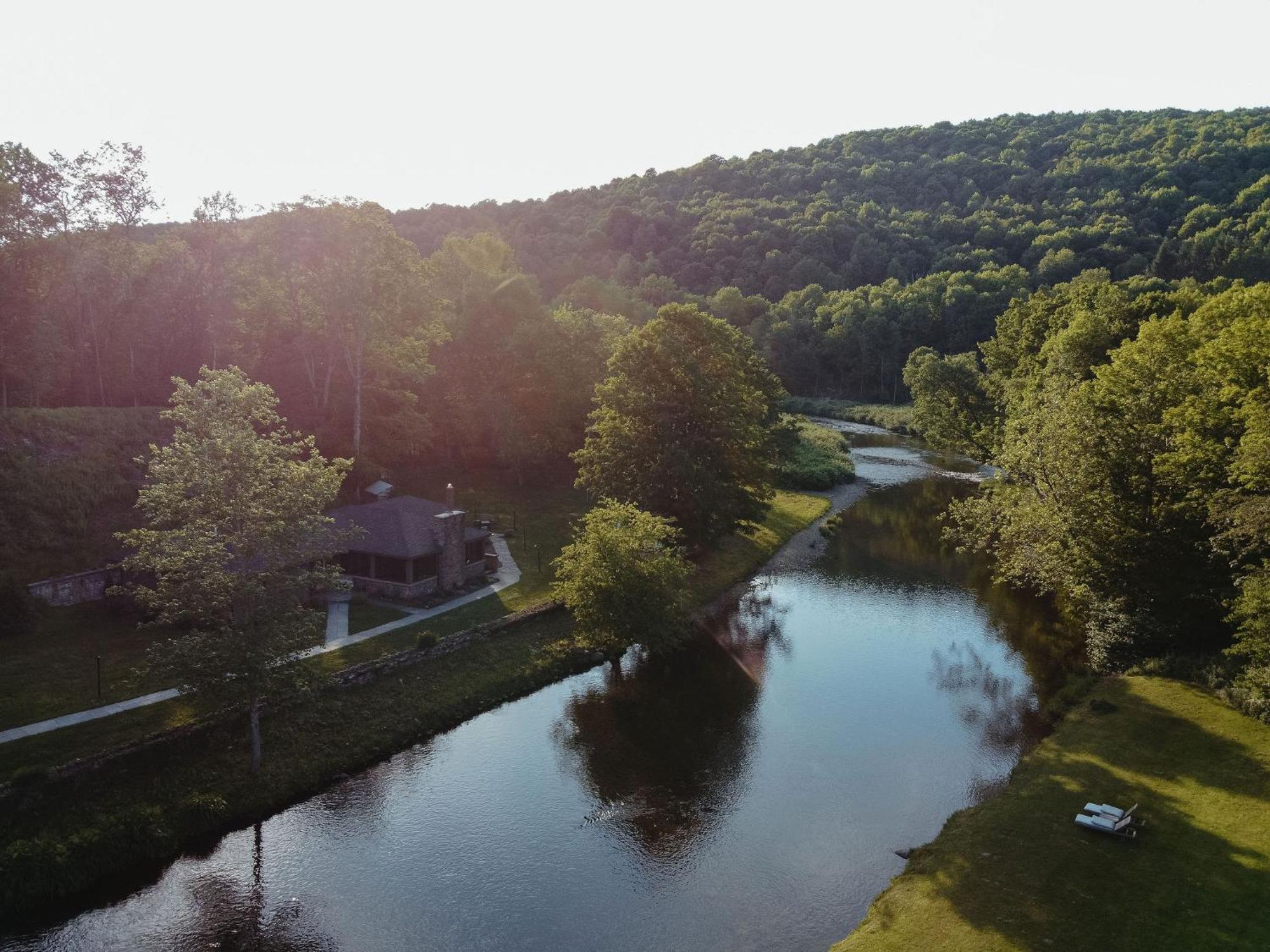 Hotel Antrim Streamside Livingston Manor Exterior foto